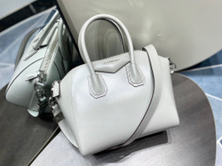 Givenchy Antigona Small 28 cm
