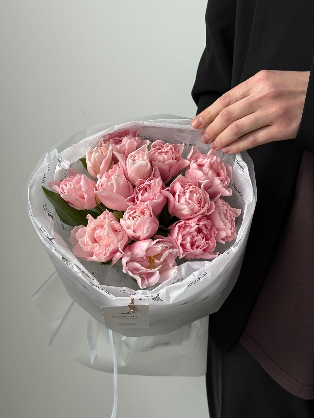 Букет из 15 нежно-розовых пионовидных тюльпанов