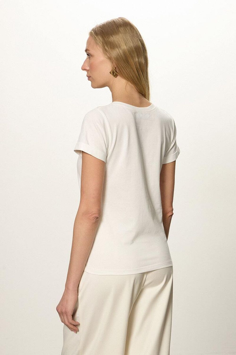 Футболка прямая белая ( Размер S)