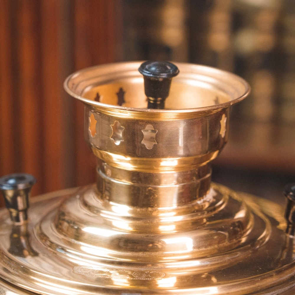 Антикварный тульский самовар в форме рюмки