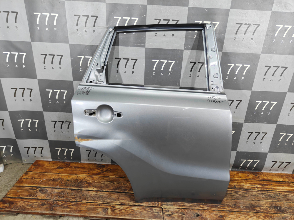 Дверь задняя правая Suzuki Vitara 2 14-нв Б/У Оригинал 6800354P01000