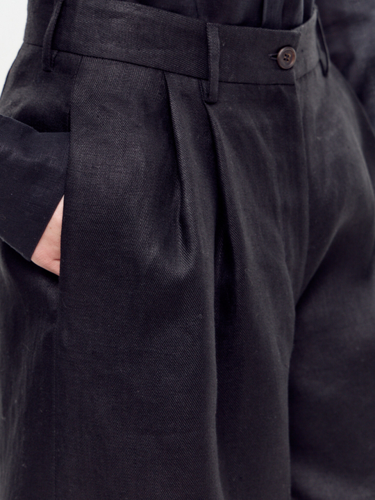 Льняные шорты