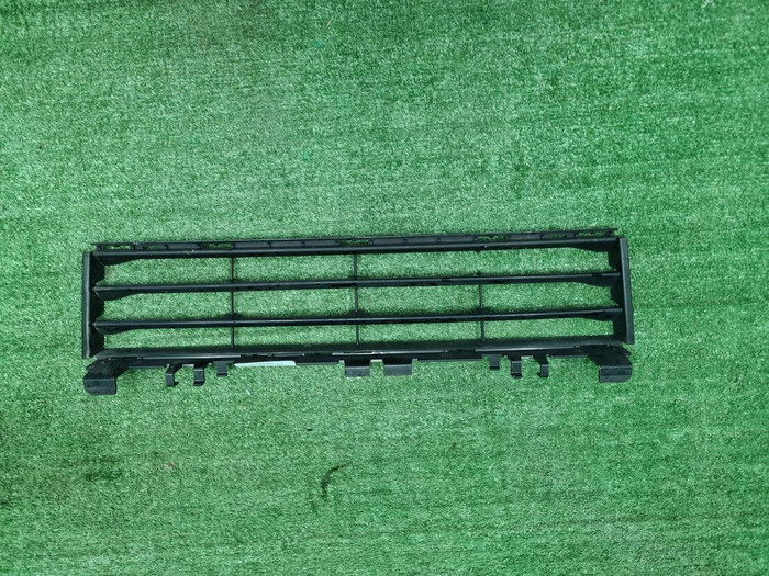 Решетка переднего бампера BMW 5er G30 (2017-2020)