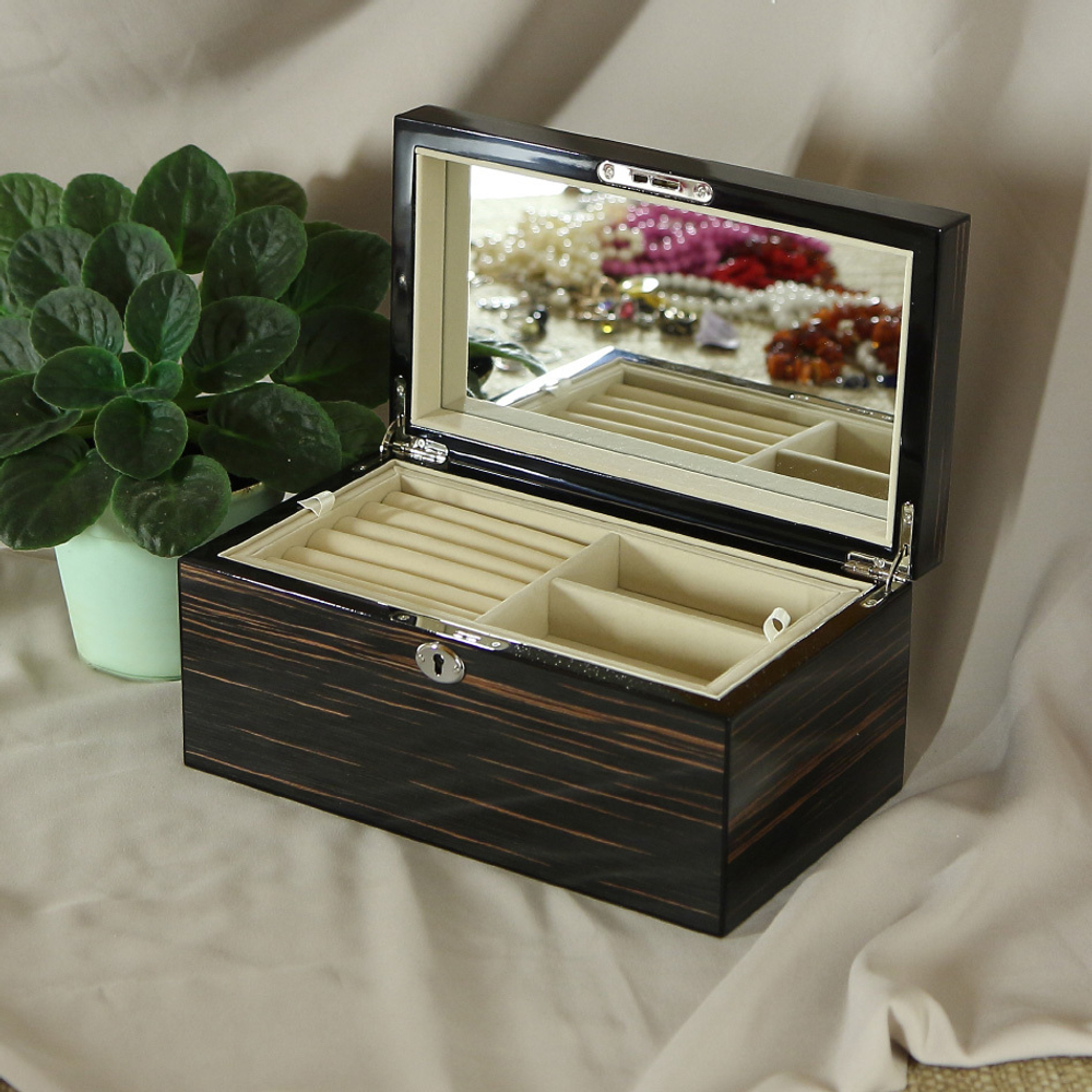 Шкатулка ювелирная