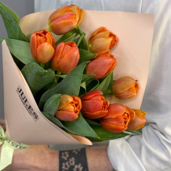 Букет из оранжевых пионовидных тюльпанов 11 штук