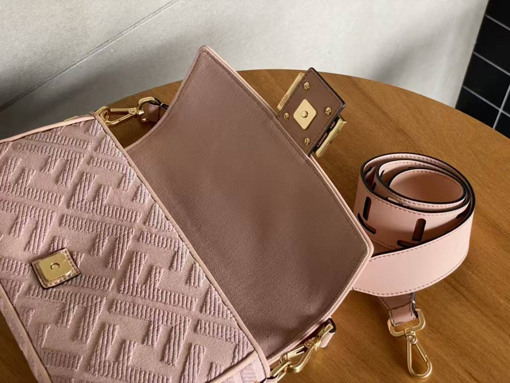 Сумка Fendi