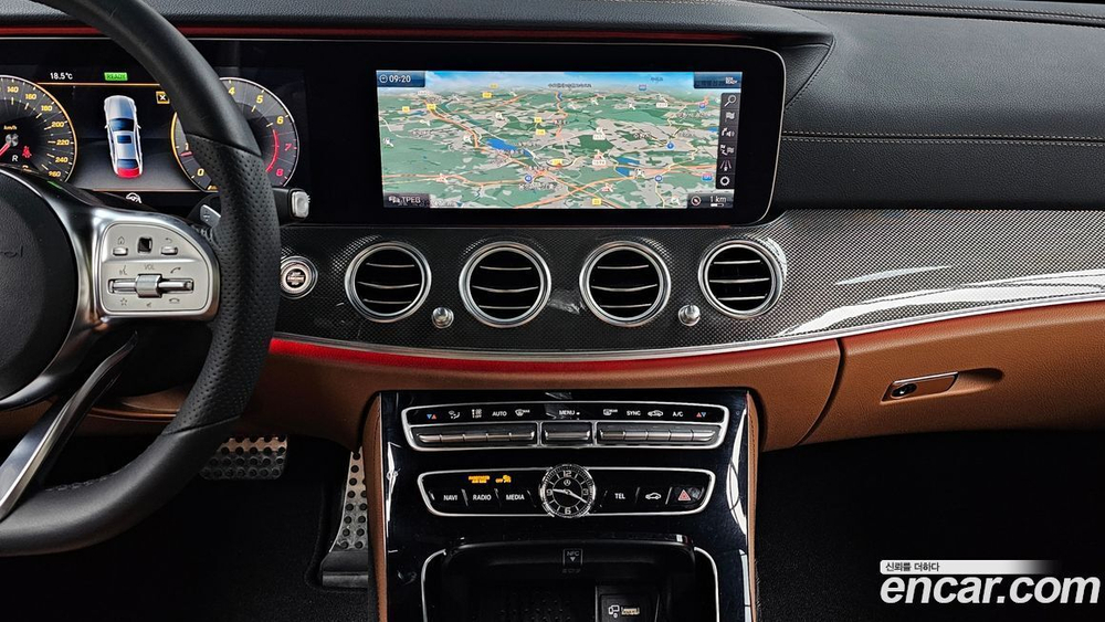 Mercedes-Benz E-Class W213 E350 4MATIC AMG Line (09.2019)