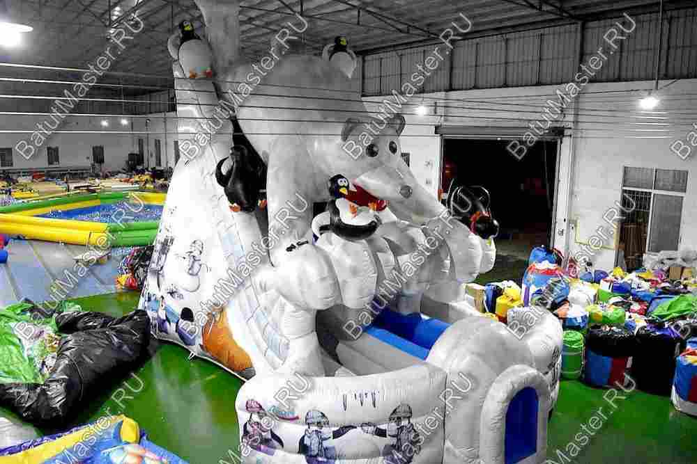 Большой надувной батут-горка "Мишка на севере"