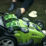 Аккумуляторная газонокосилка Greenworks G40LM49DBK6 40В (1 x 6 Ач, ЗУ) нож 49 см, 2500207UF