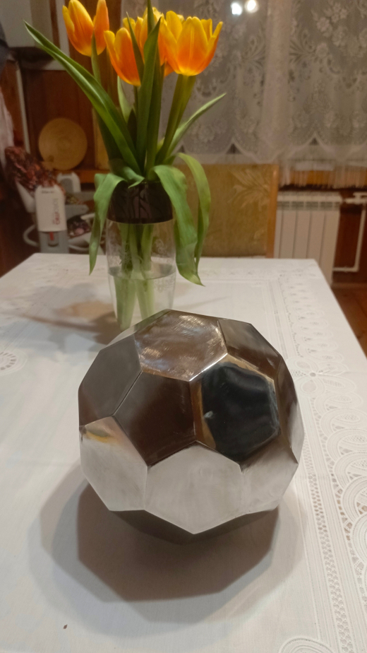 Полигональная фигура футбольного мяча