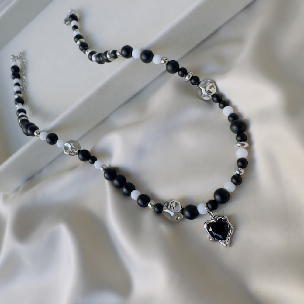 Колье-чокер «Гармония инь и ян»