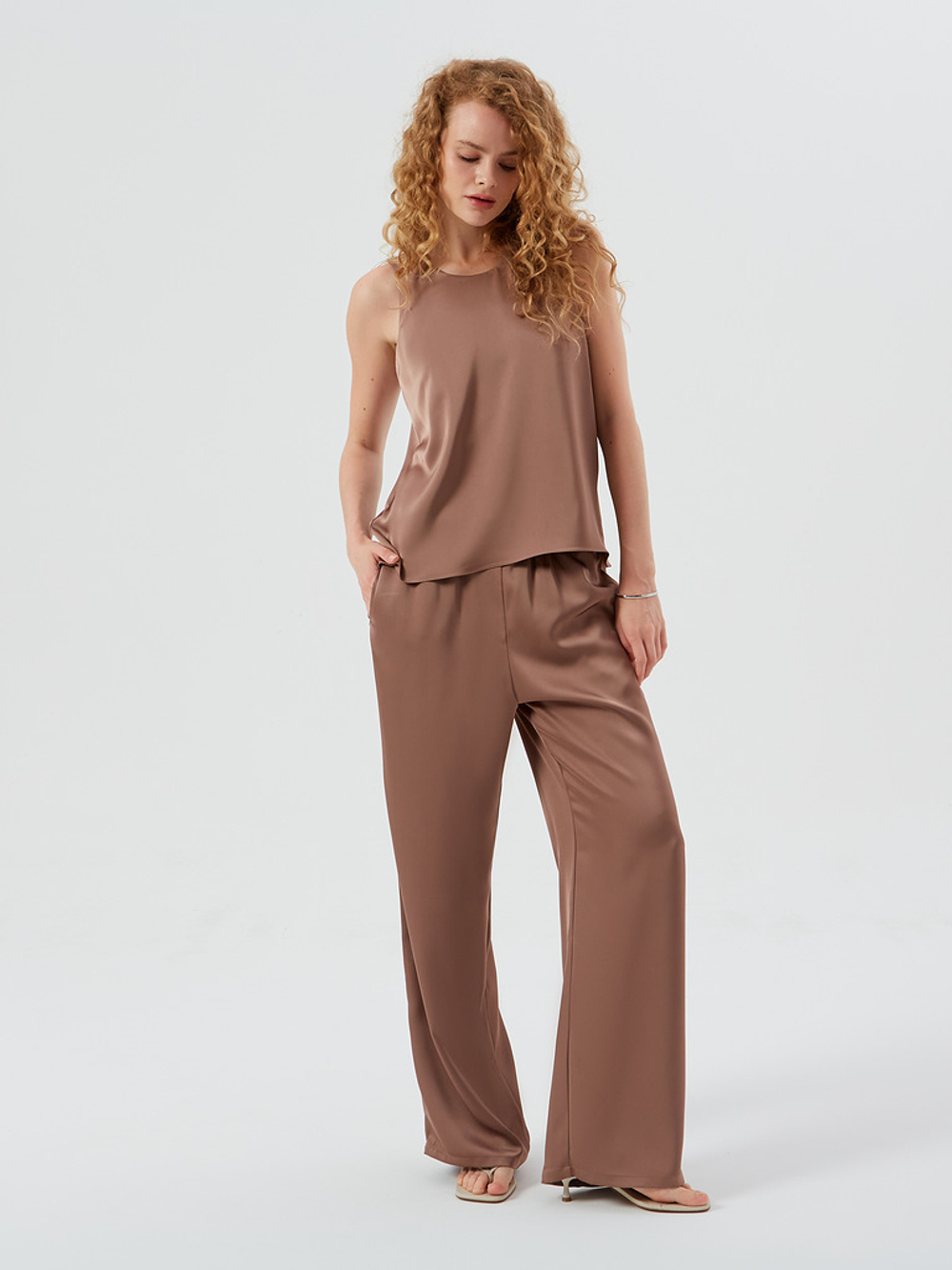 Топ из сатина коричневый