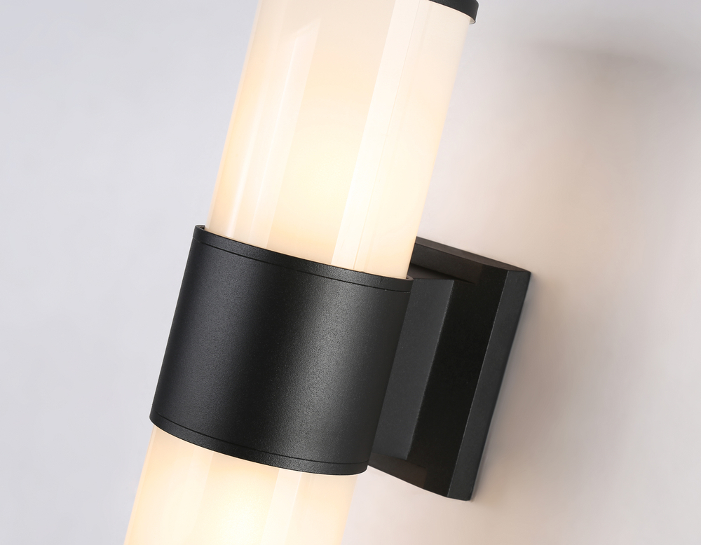 ST2455 BK/FR черный/белый матовый IP54 E27 max 40W 300*90*155