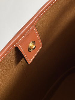 Celine Medium Bucket 27 cm