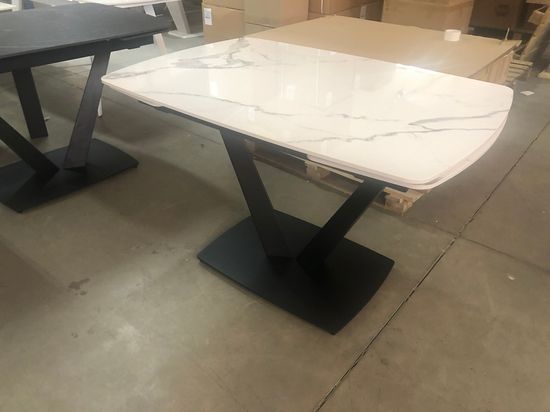 Стол ALATRI 120 GLOSS STATUARIO WHITE SINTERED STONE / BLACK