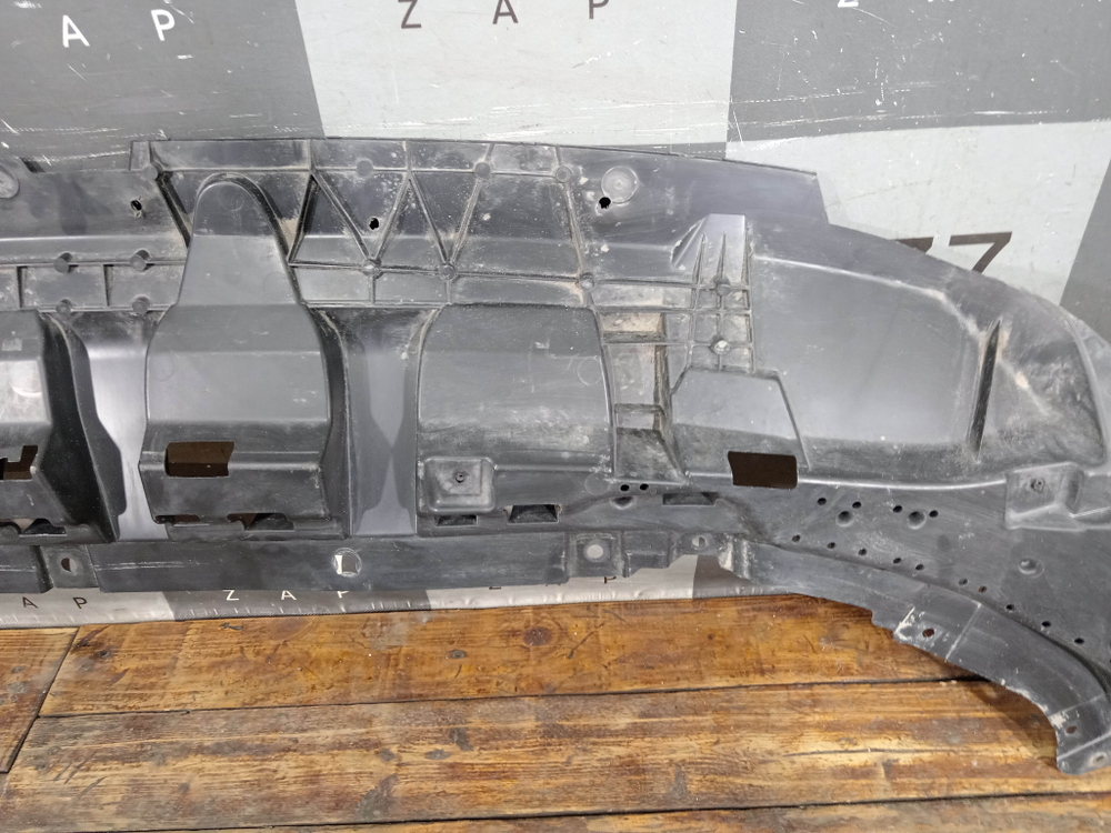 Пыльник переднего бампера Audi Q8 (4MN) 18-нв Б/У Оригинал 4M8807611F