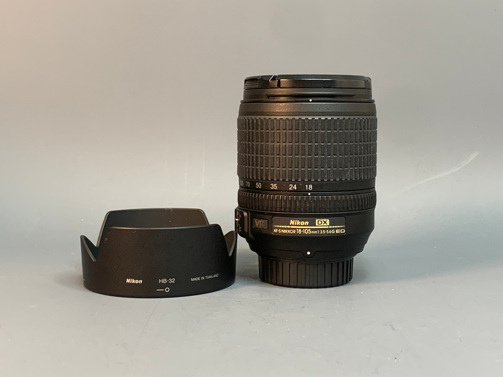Nikon 18-105mm 3.5-5.6G AF-S ED DX VR Nikkor