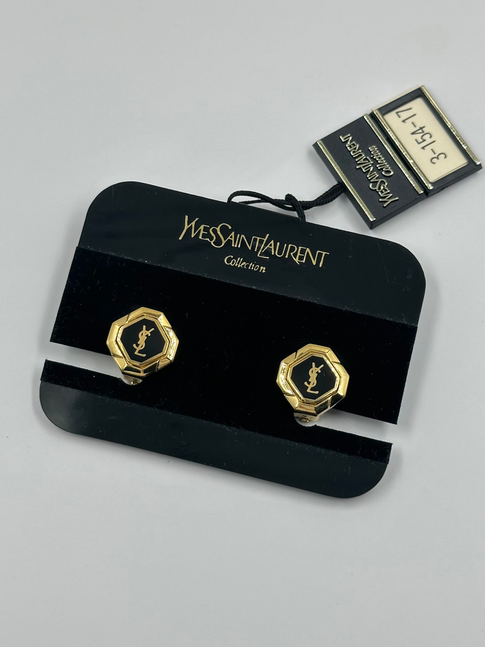 Клипсы Yves Saint Laurent