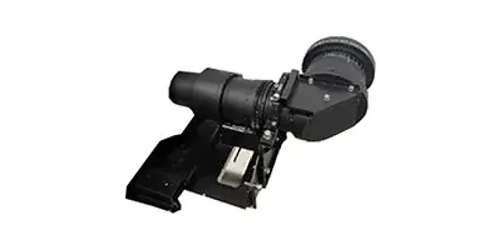 Ультракороткофокусный объектив комплект Barco G LENS 0.37-0.4:1 UST + lens support + Safety cable