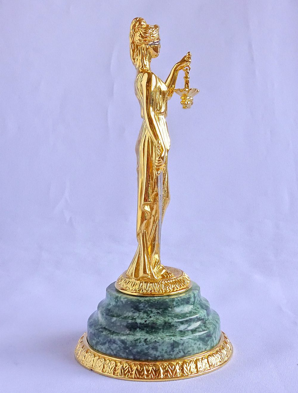 Статуэтка "Фемида"