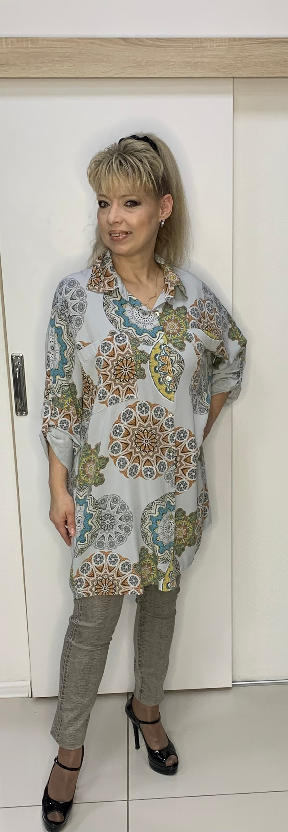 Итальянская рубашка-туника на пуговицах