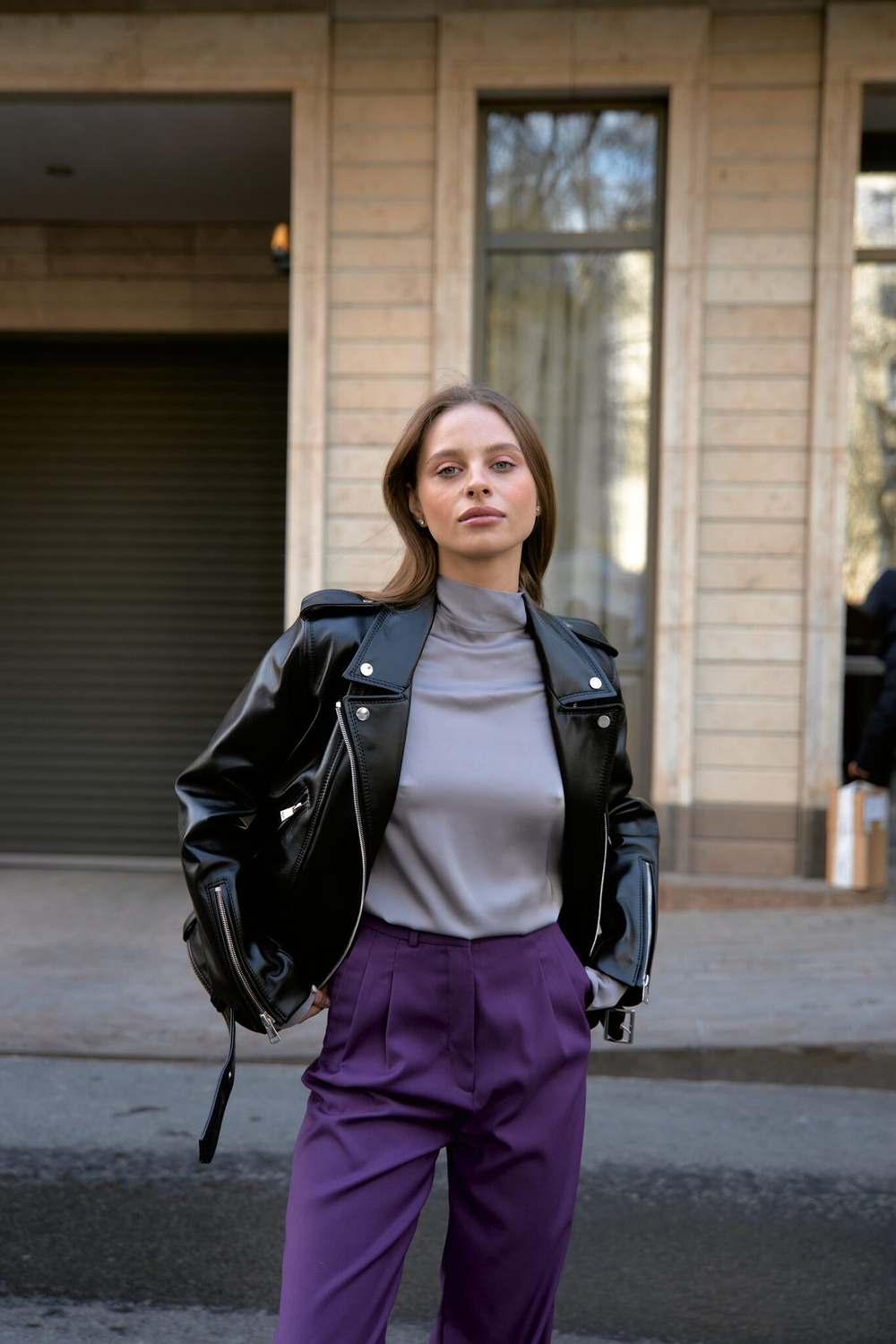 Косуха черная medium мягкая кожа