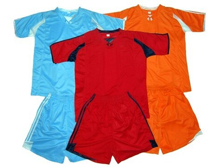 Форма футбольная взрослая. Цвета : синий,  красный, оранжевый. Размеры XL. :(SW-1013):