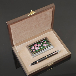 Набор подарочный "Пионы" визитница персональная с ручной росписью и ручка Parker
