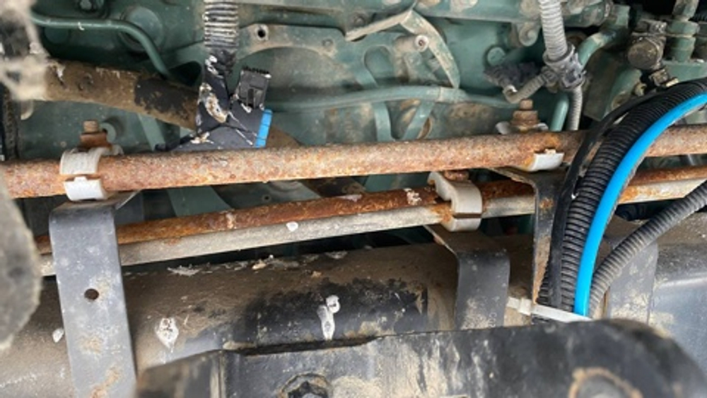 Автомастер 6589* на шасси FAW J6 6x4 Самосвал 658983 (Дизельный, 11,0 л, 390 л.с., МТ)