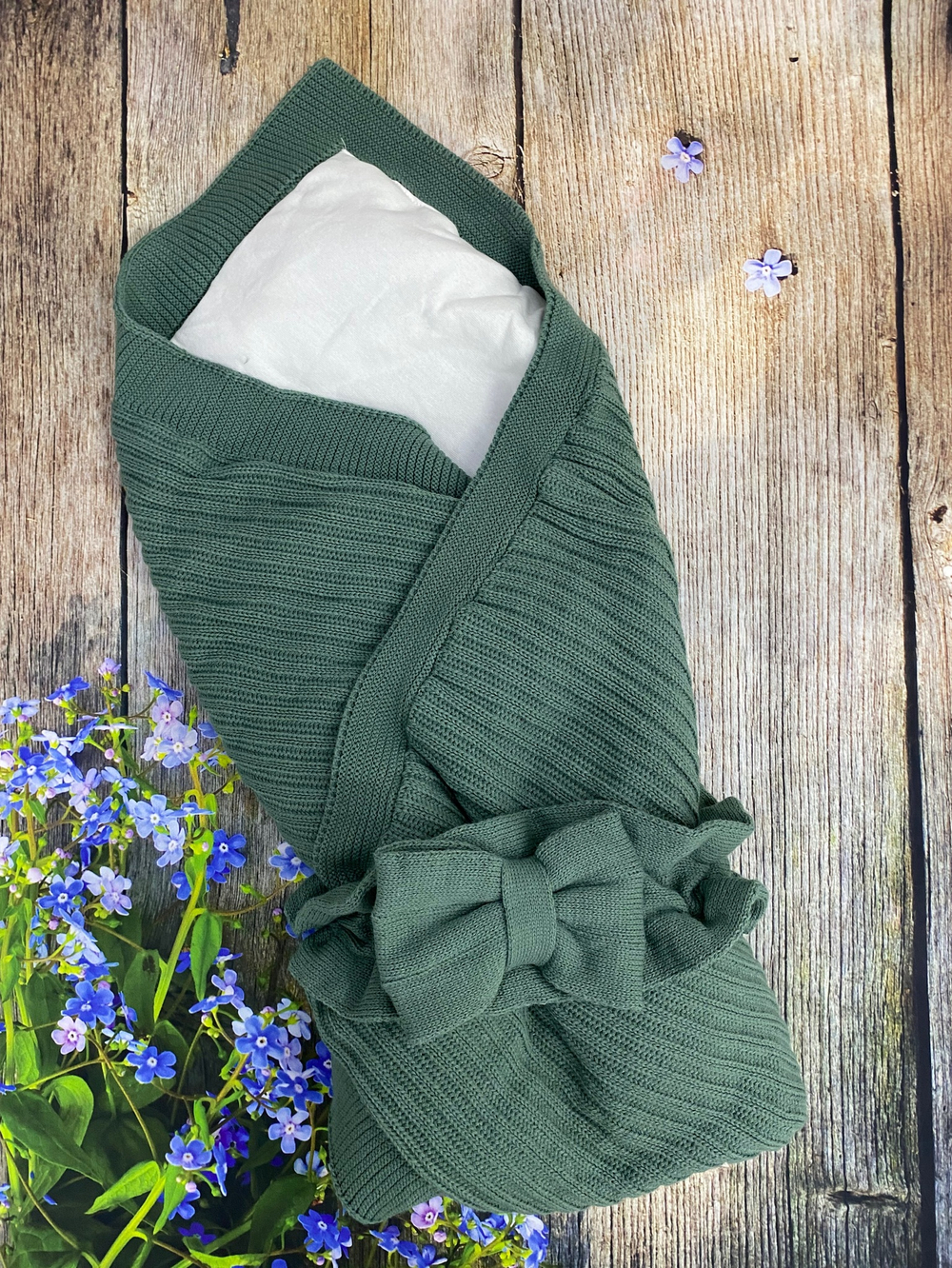 Вязаный комплект на выписку 5 предметов  "Лапша" (Одеяло утеплен., бант, пинетки, комбинезон, шапка) (Цвет: Зеленый)