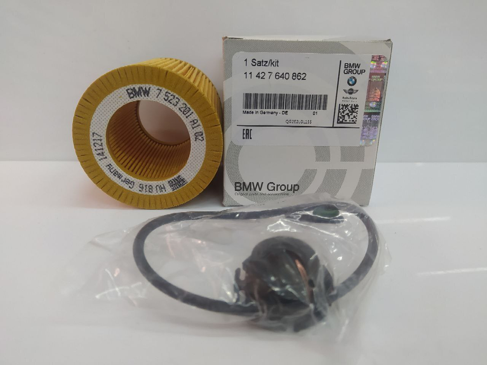 Фильтр масляный двигателя BMW 11427640862