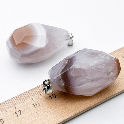 Подвеска, агат с кварцем, размер около 36-38 мм, цена за 1 шт