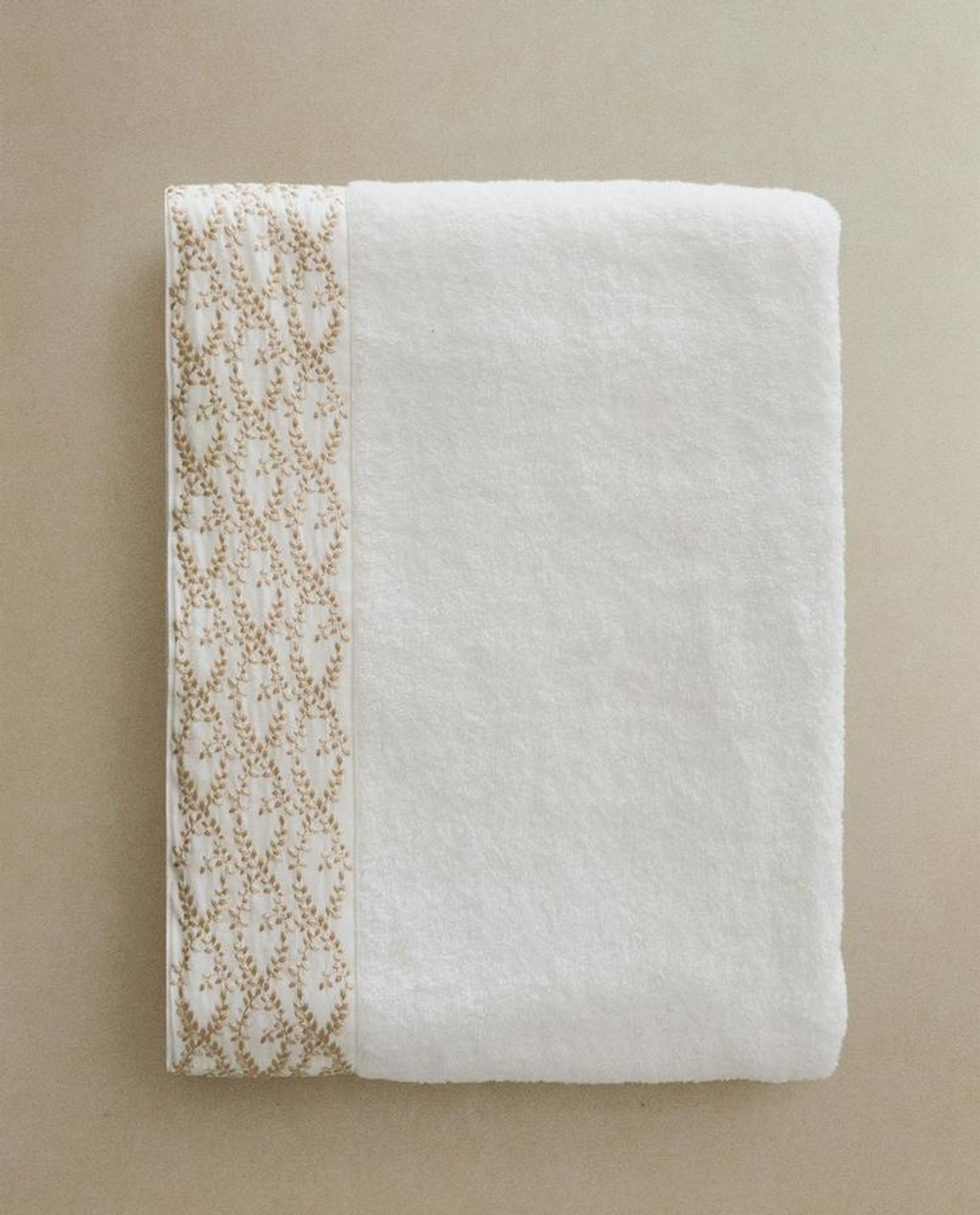 ZARA HOME БАННОЕ ПОЛОТЕНЦЕ С КОНТРАСТНЫМ КРАЕМ, ЗОЛОТОЙ