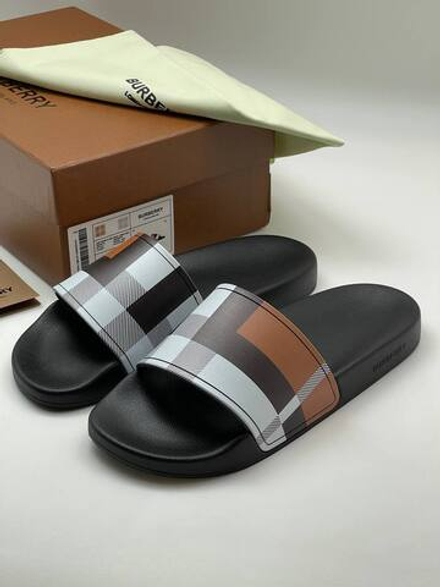 Шлепанцы Burberry