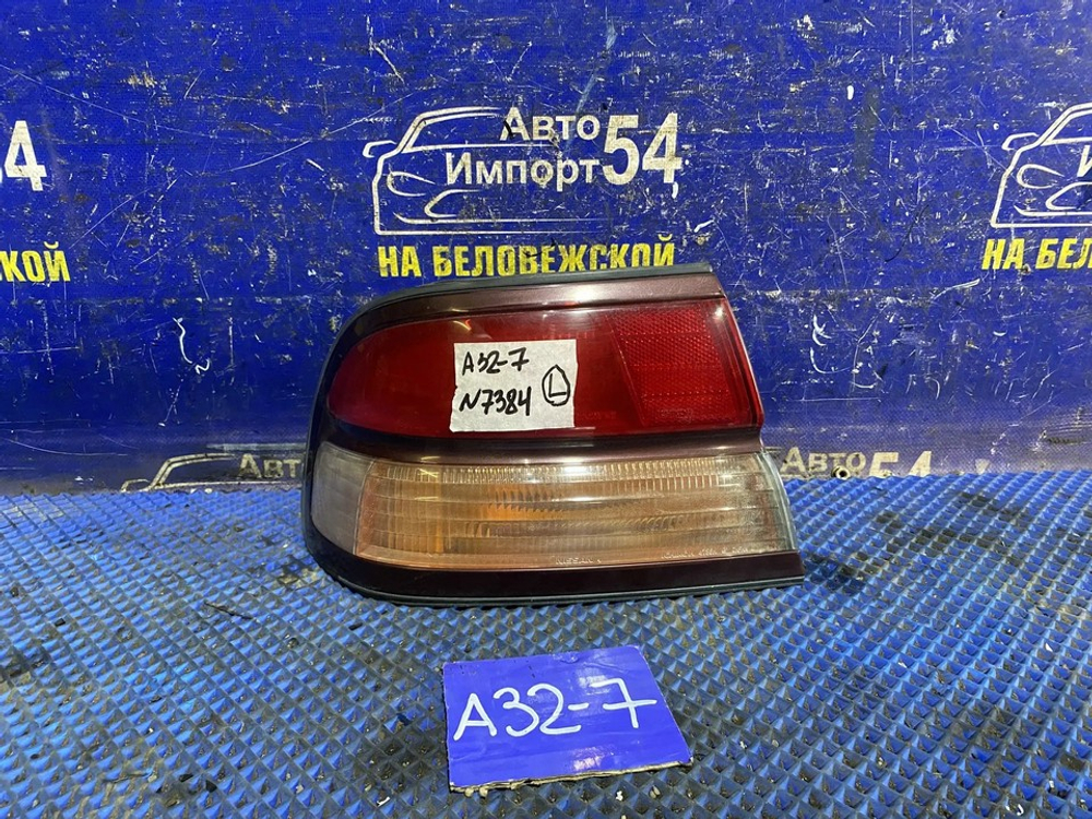 Стоп левый NISSAN CEFIRO 1995