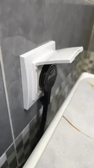 Удлинитель С плоской потайной Вилкой с Кольцом 3 метра 3 влагозащитные розетки IP45 с защитными крышками с заземлением