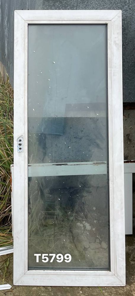 Створка Пластиковая Б/У 145(в) х 58(ш)