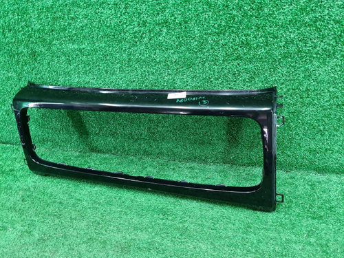 Накладка решетки радиатора Mercedes G W463 (18-24)