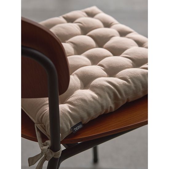 Подушка на стул из хлопка бежевого цвета из коллекции essential, 40х40 см