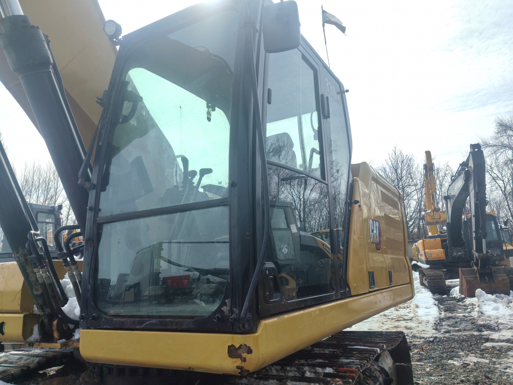 Caterpillar 330 Экскаватор 330 (Дизельный, 7,0 л, 265 л.с., АТ)