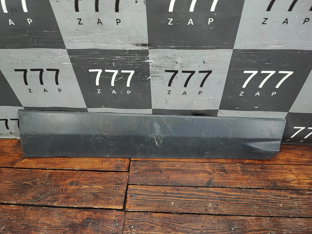 Накладка двери передней правой Ford Kuga 2 (CBS) 12-19 Б/У Оригинал 2104157