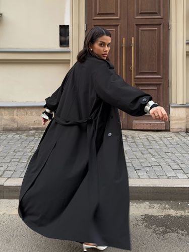 Черный легкий двубортный тренч