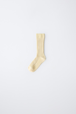 ZARA ДЛИННЫЕ НОСКИ В РУБЧИК, ЦВЕТ СЛИВОЧНОГО МАСЛА