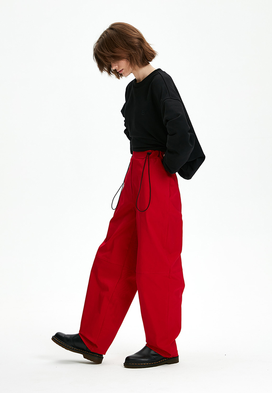 Объемные брюки-карго