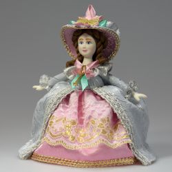 Сувенирная кукла Барышня в шляпке