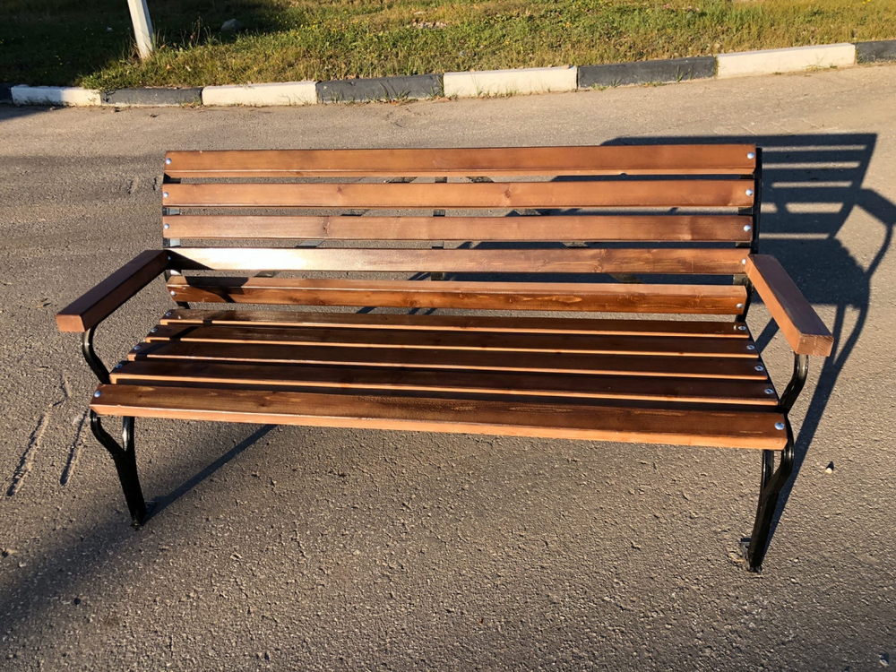 Скамейка "Классика с подлокотником" 2,0 м