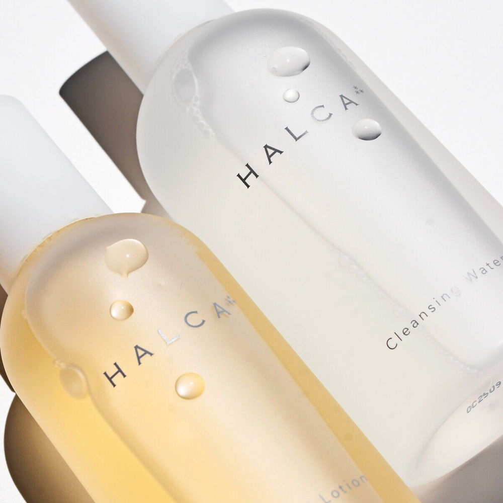 Увлажняющее средство для снятия макияжа и очищения 2 в 1 HALCA Cleansing Water