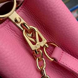 Louis Vuitton Capucines MM