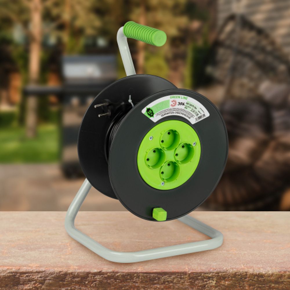Удлинитель силовой ЭРА GREEN LINE KAT-2x0.75-15m Greenline на катушке пластик 4 розетки без заземления 15м ПВС 2x0.75мм2 | Силовые удлинители