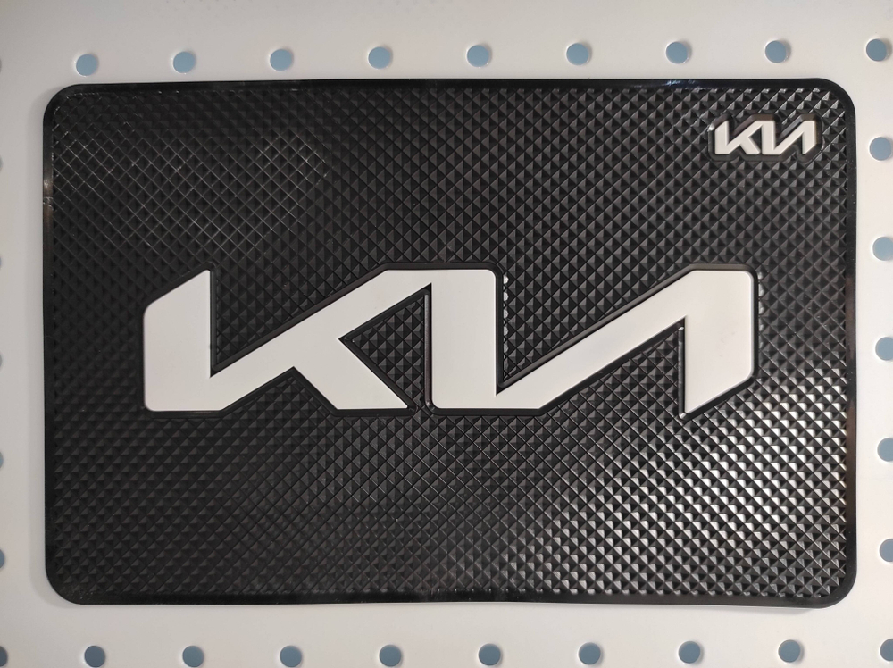 KIA / Коврик на панель, new (1 шт.)